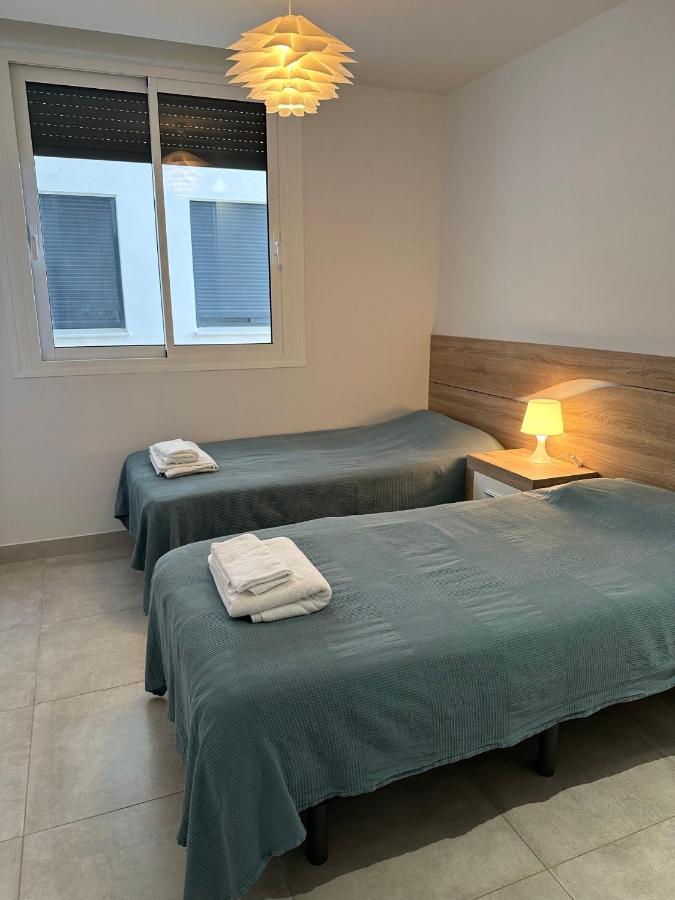 2-Bedroom-Apartment With A Terrace, Pool, Gym マラガ エクステリア 写真