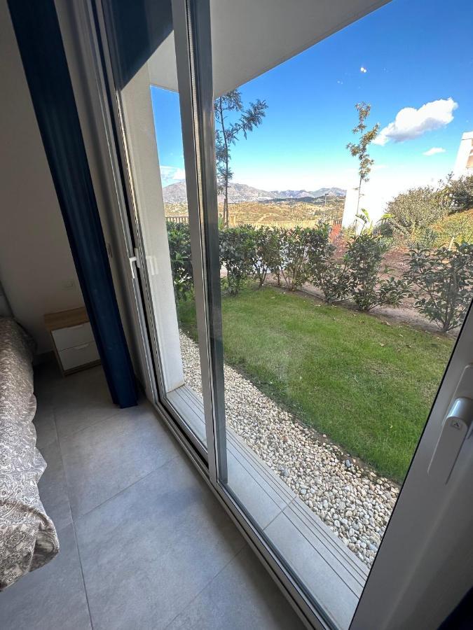 2-Bedroom-Apartment With A Terrace, Pool, Gym マラガ エクステリア 写真