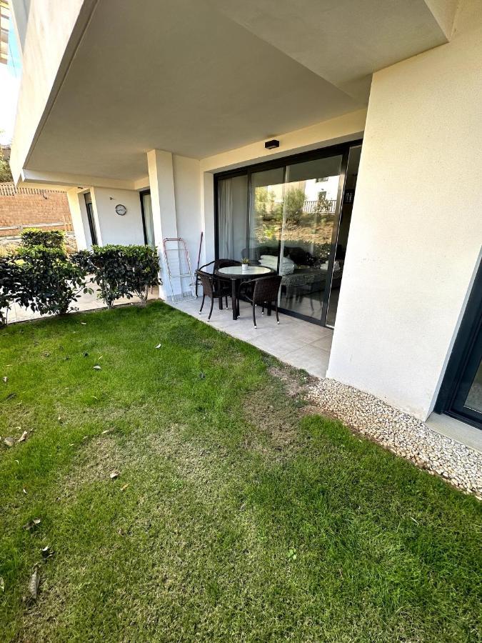 2-Bedroom-Apartment With A Terrace, Pool, Gym マラガ エクステリア 写真